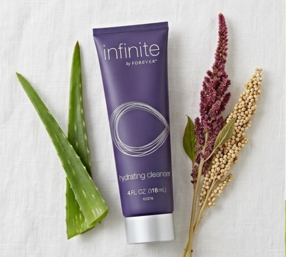 Model applying the aloe-based cleanser in circular motions.