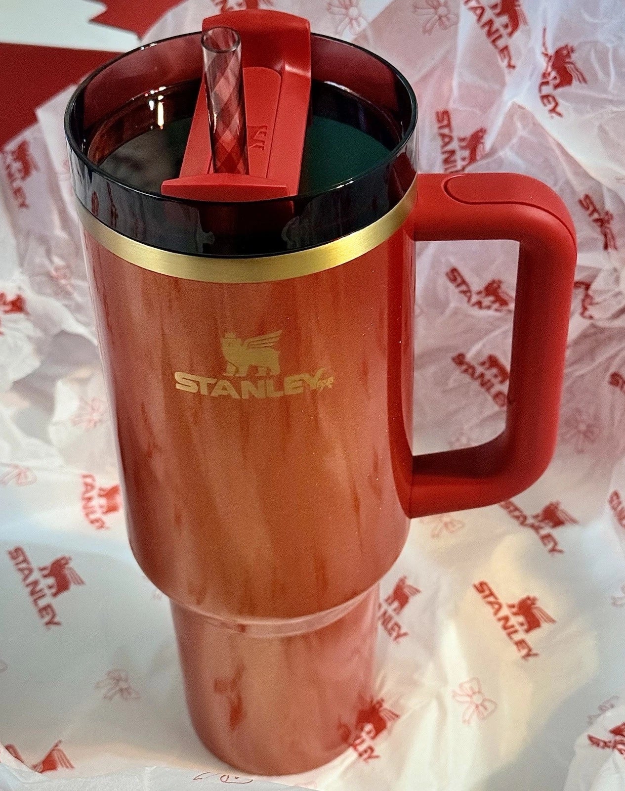 Stanley Quencher H2.0 FlowState Tumbler – 40 oz Scarlet Tinsel Limited Edition | New in Box