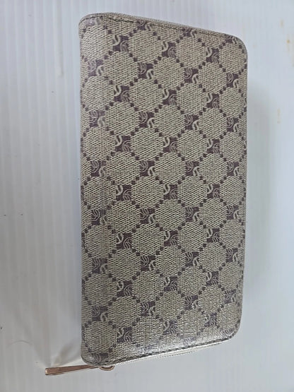 Park Ave Women's Beige Zipper Wallet